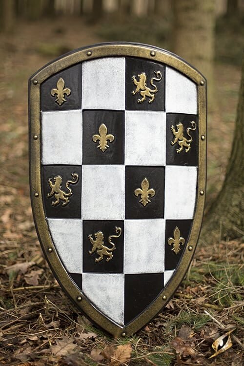 Checkered Shield White - 80x50 cm