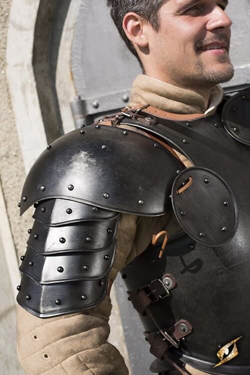 Shoulder Plates Dark Warrior - M/L/XL