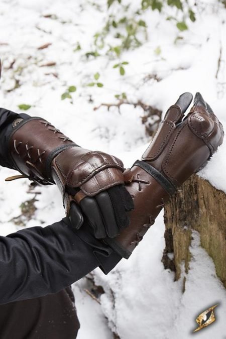 Leather gauntlet - immagine 7