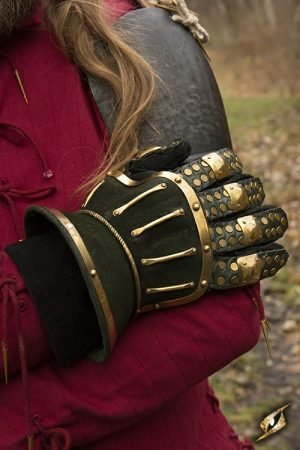 Hourglass Gauntlets - Green