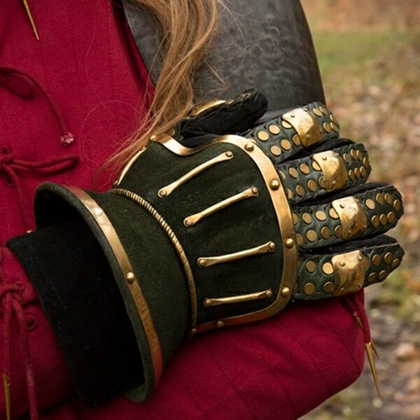 Hourglass Gauntlets - Green