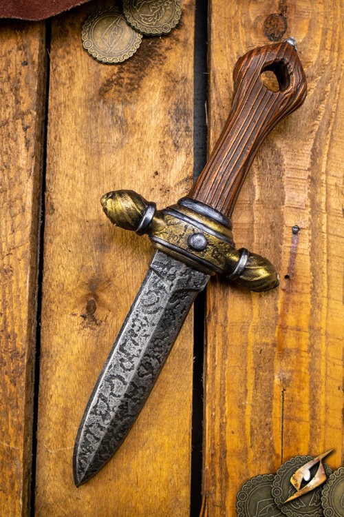 Noble's Throwing Knife - Wood - 22 cm