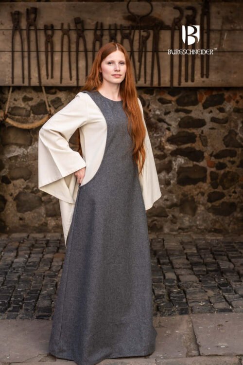 Wool Surcot Albrun