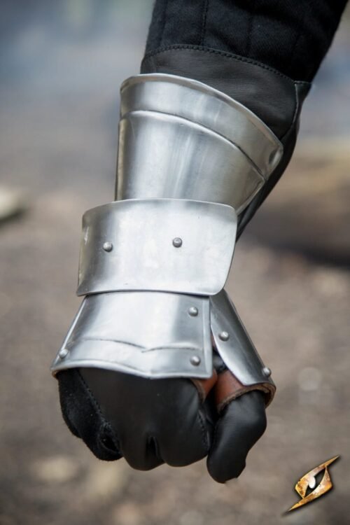 Scout Gauntlets