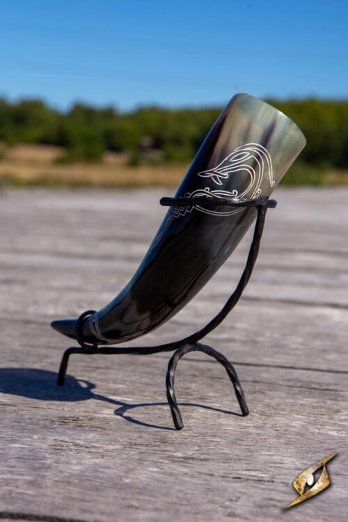 Horn of Jörmungandr with Stand