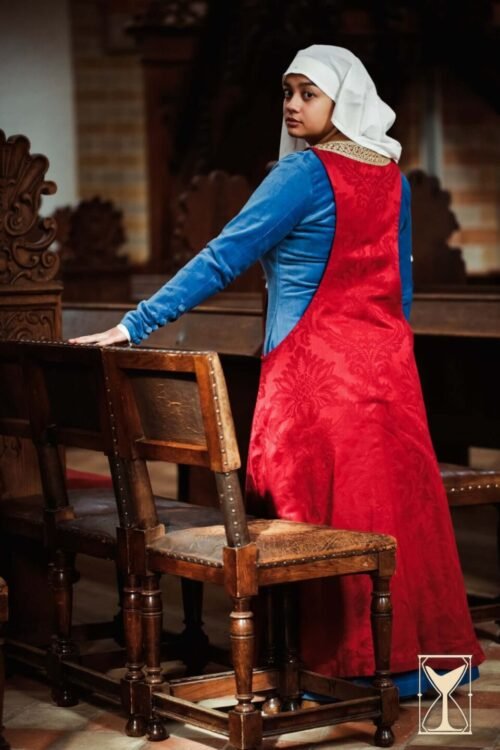 Pellote - Medieval Dress
