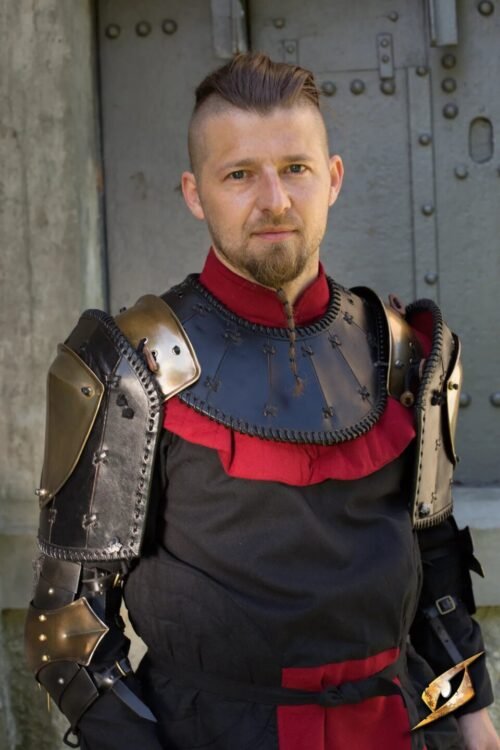 CQ Ratio Gorget W. Shoulders