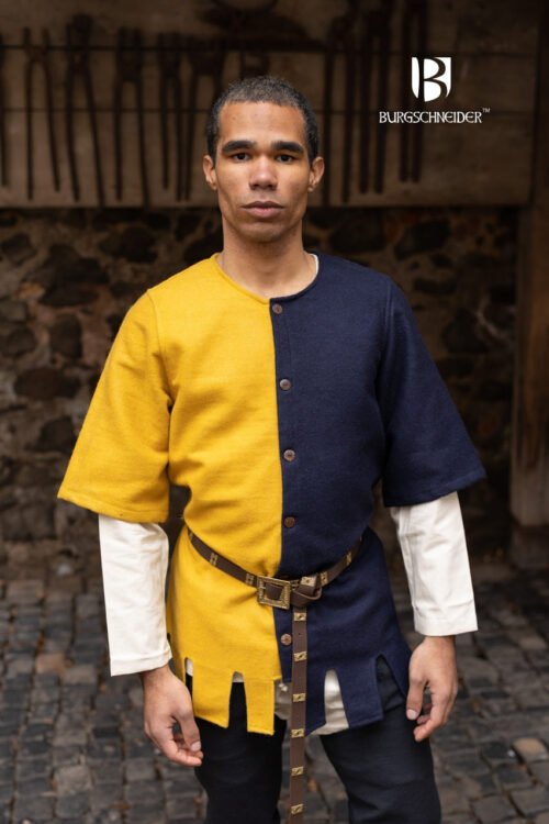 Right Side Surcoat Aleran Yellow