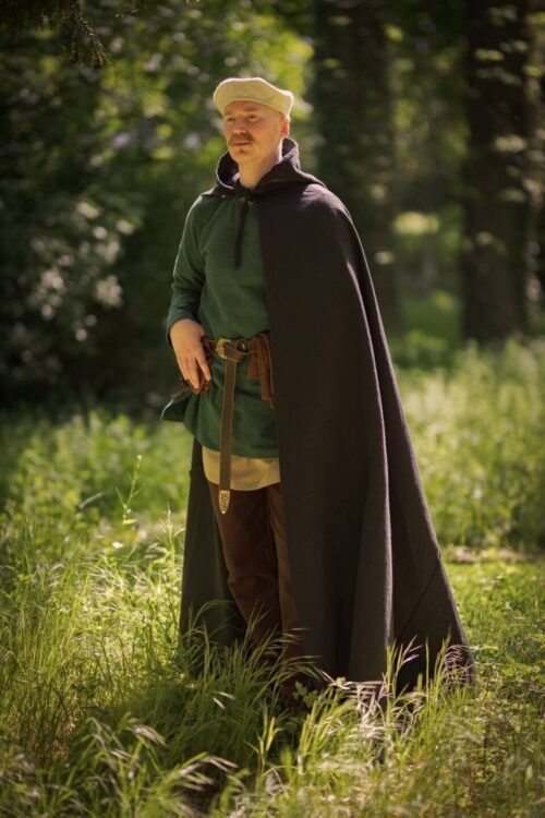 Cape with Hood Black