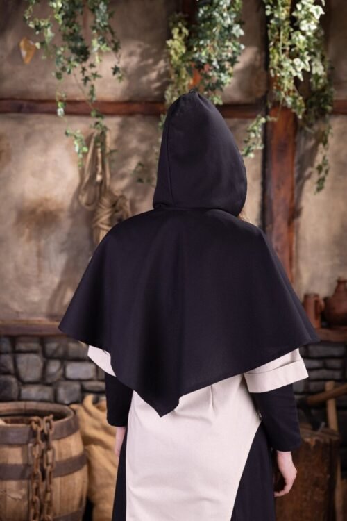 Dungeons & Dragons Female Wizard Hooded Cape Black
