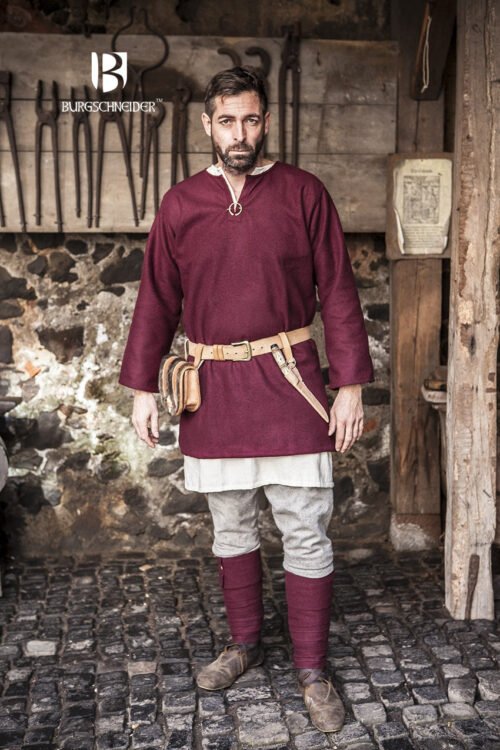 Medieval Tunic / Wool Tunic “Lodin“ - Red