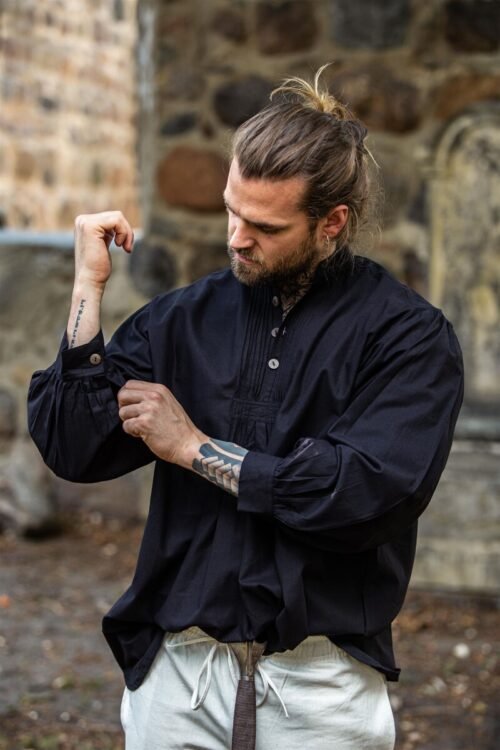 Camicia con piegoline e bottoni in legno "Oswald"