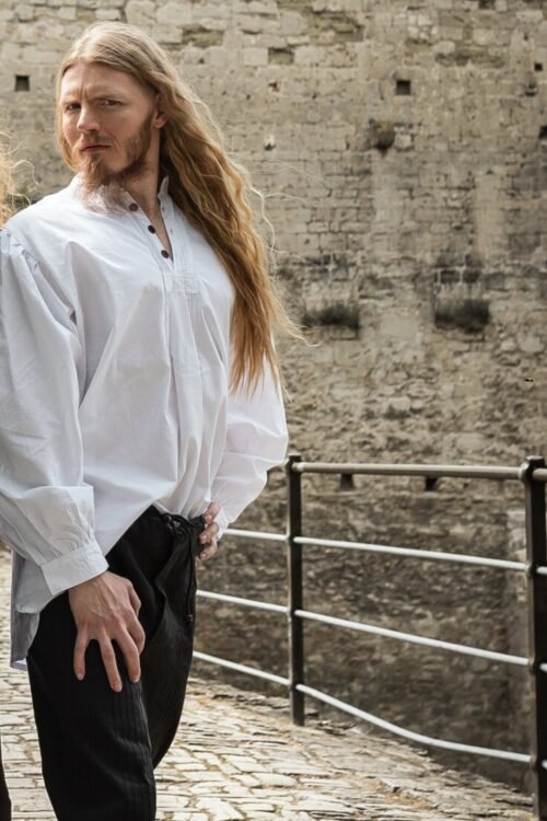 Camicia con piegoline e bottoni in legno "Oswald"