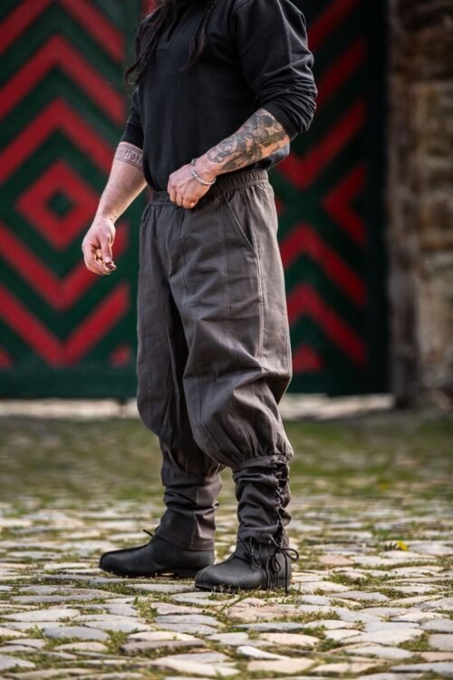 Pantaloni Tiago con allacciatura alle gambe